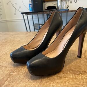 Pour La Victoire Black Stiletto Heels Classic Pumps